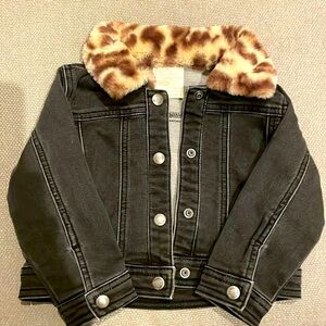 Black Jean jacket with leopard collar